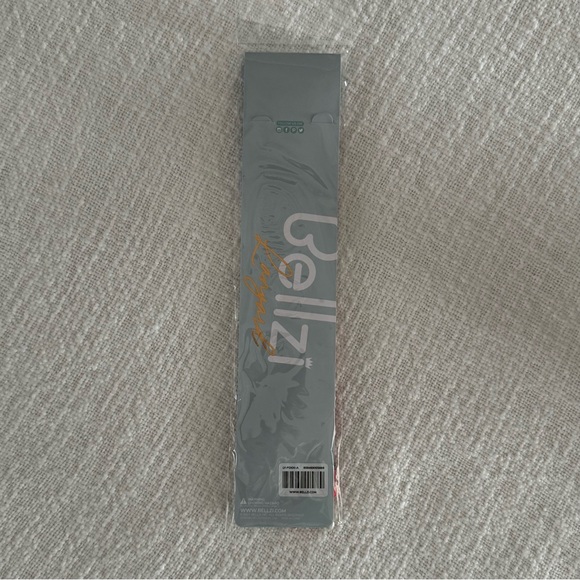 FOXXI LANYARD KEYS AND BADGE HOLDER - Picture 4 of 5